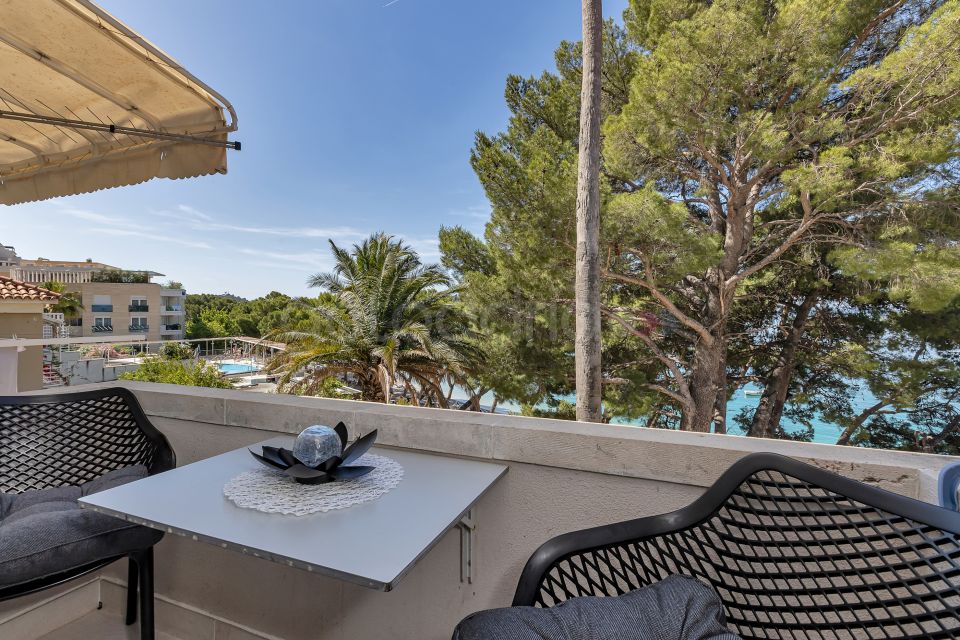 BeachFront Deluxe B&B I