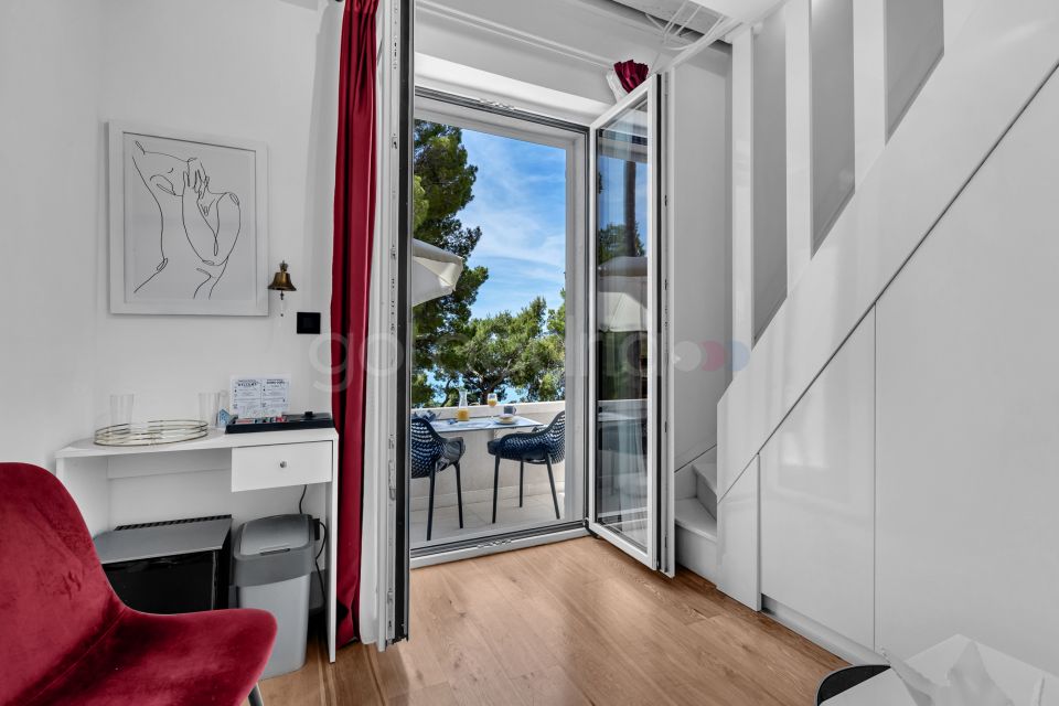 BeachFront Deluxe B&B II