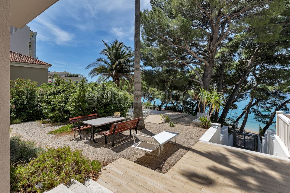 BeachFront Deluxe B&B II