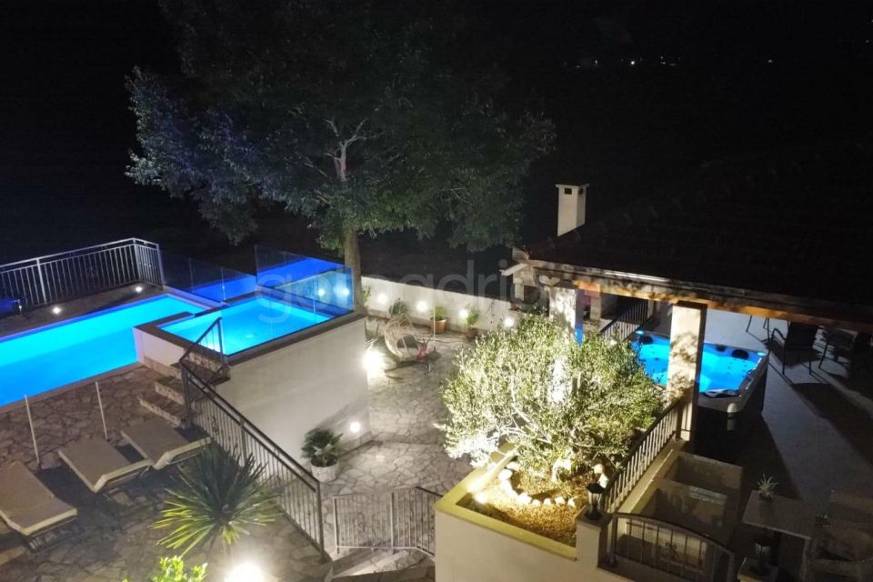 Stipanovi Dvori • Private Pool • Getaway • Party allowed