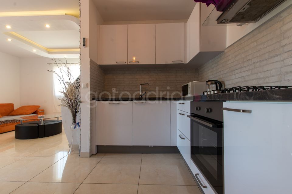 Apartment in quiet area Vesna