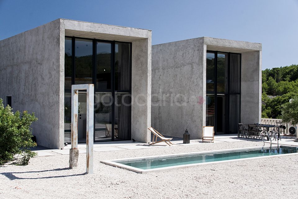 Villa Dual