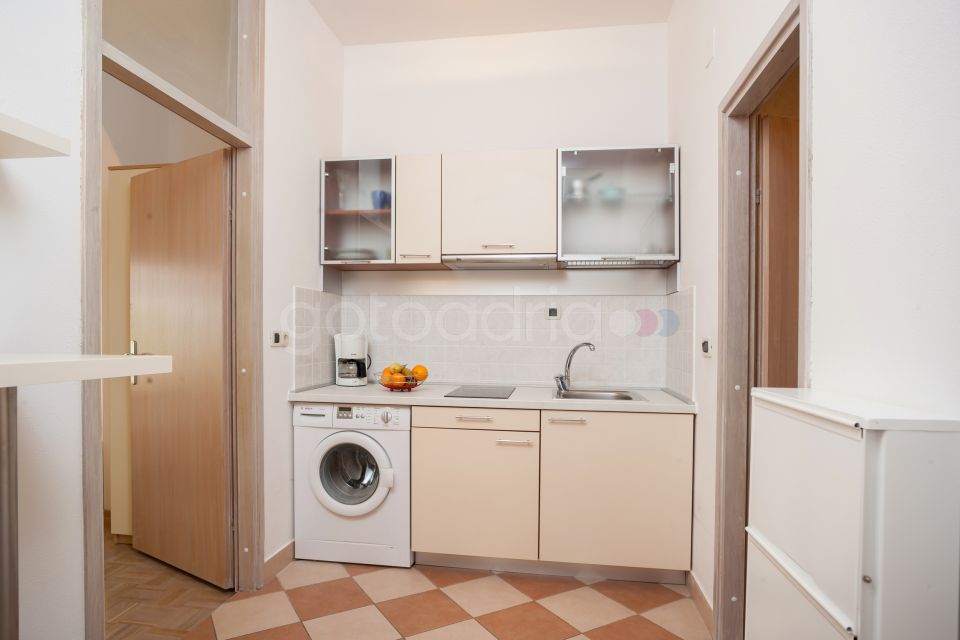 Ljubica I BeachFront Apartment