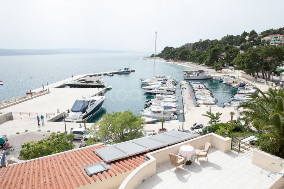 Ljubica IV BeachFront Studio