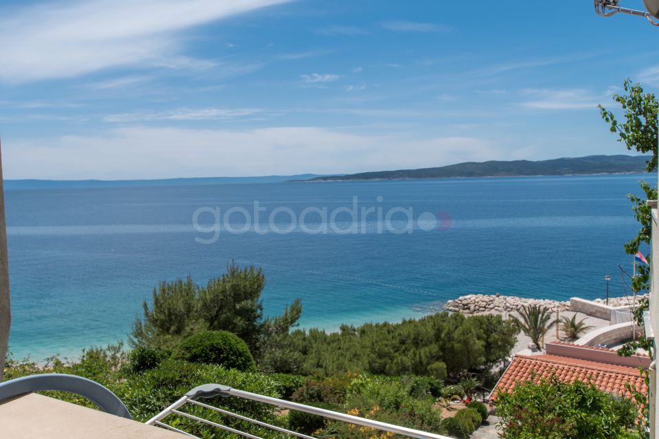Ljubica VII BeachFront Studio