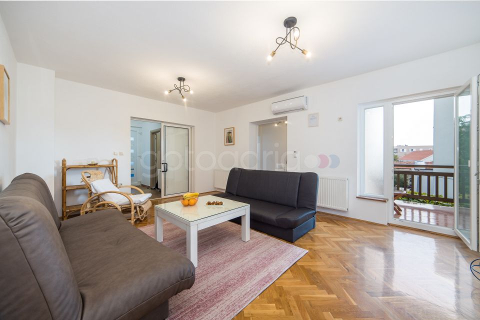 Apartman u centru Dolore II 