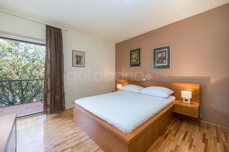 Apartman u centru Dolore II