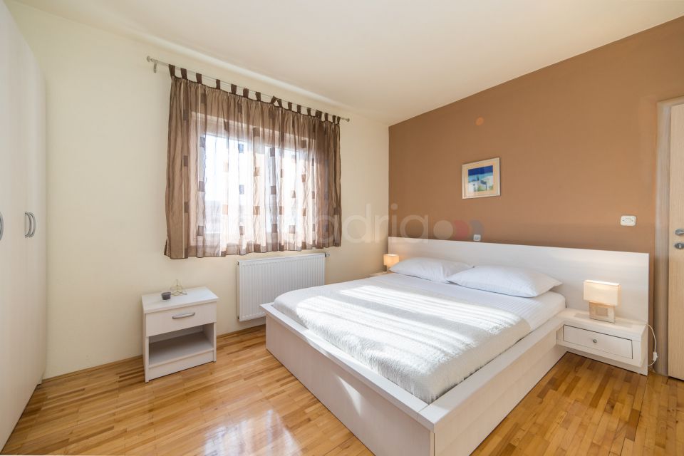 Apartman u centru Dolore II