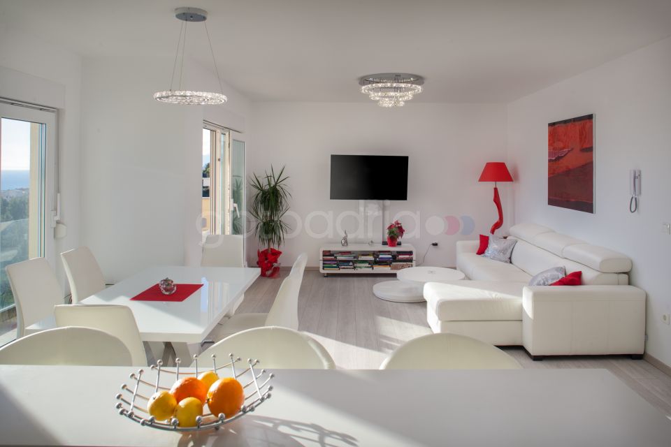 Penthouse sa pogledom - Sunset