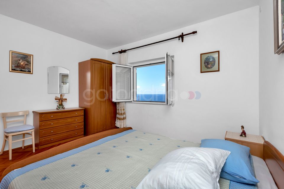 Seaview apartment Maria III