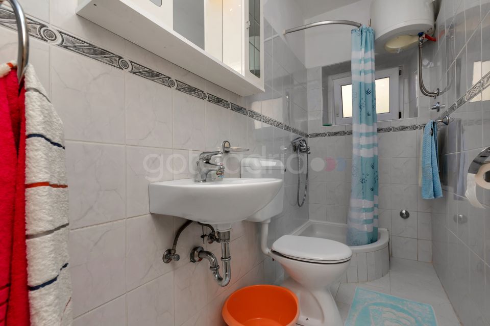 Apartman uz plazu Maria III 