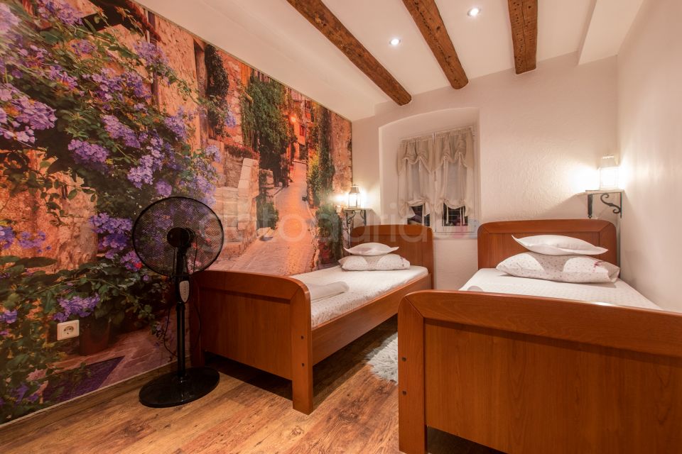 Old Town apartment Jadre