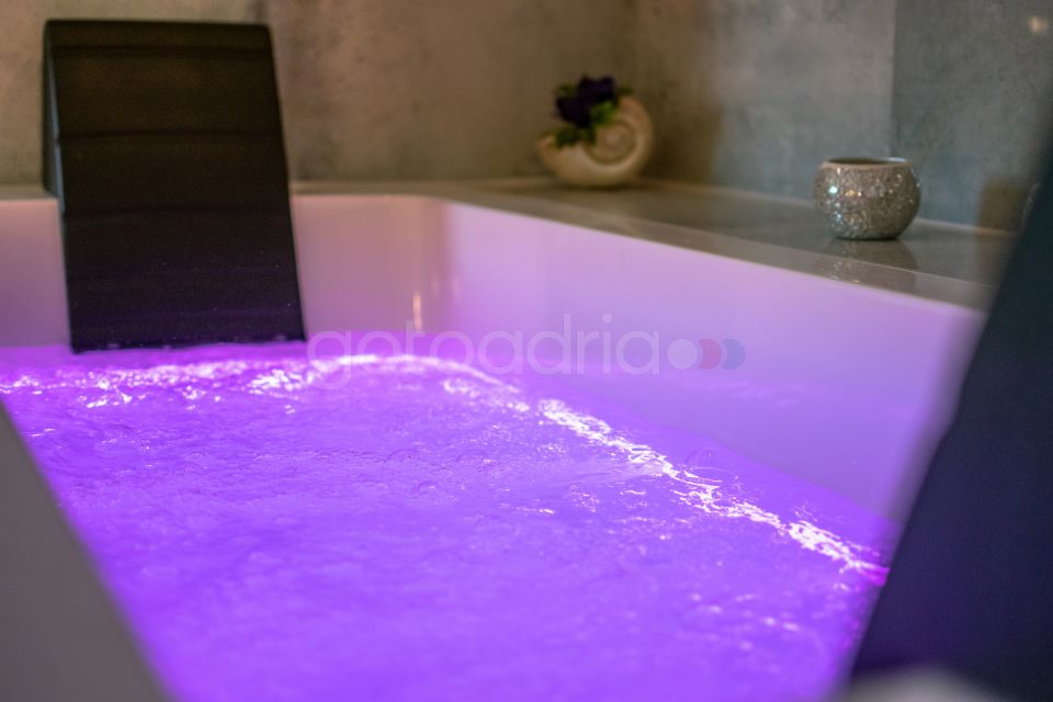 Rooftop Duplex + Whirlpool 