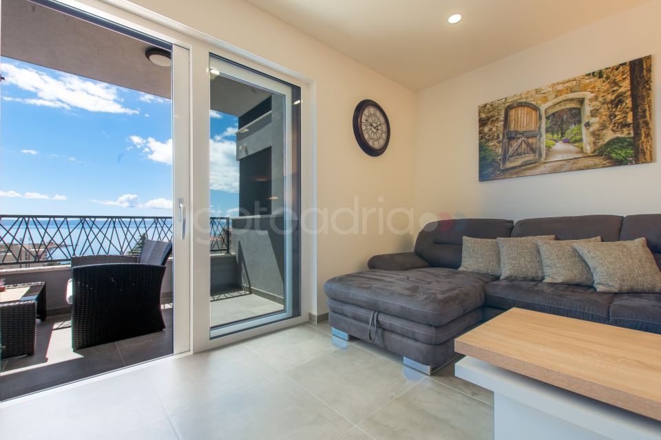 Seaview apartment Leana V