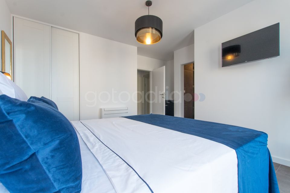 Apt s bazenom Lapis