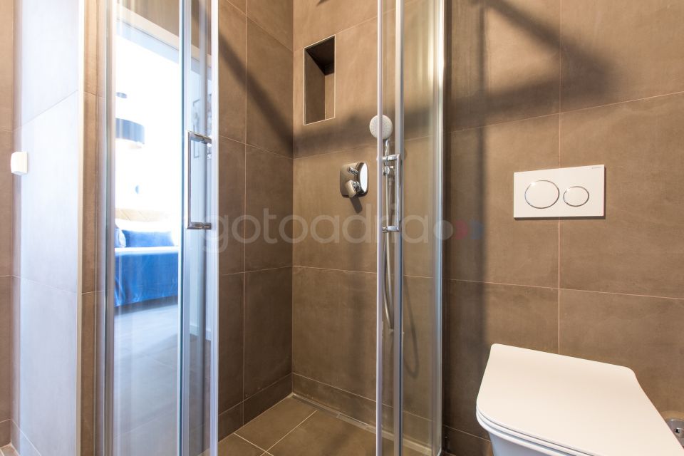 Apt s bazenom Lapis