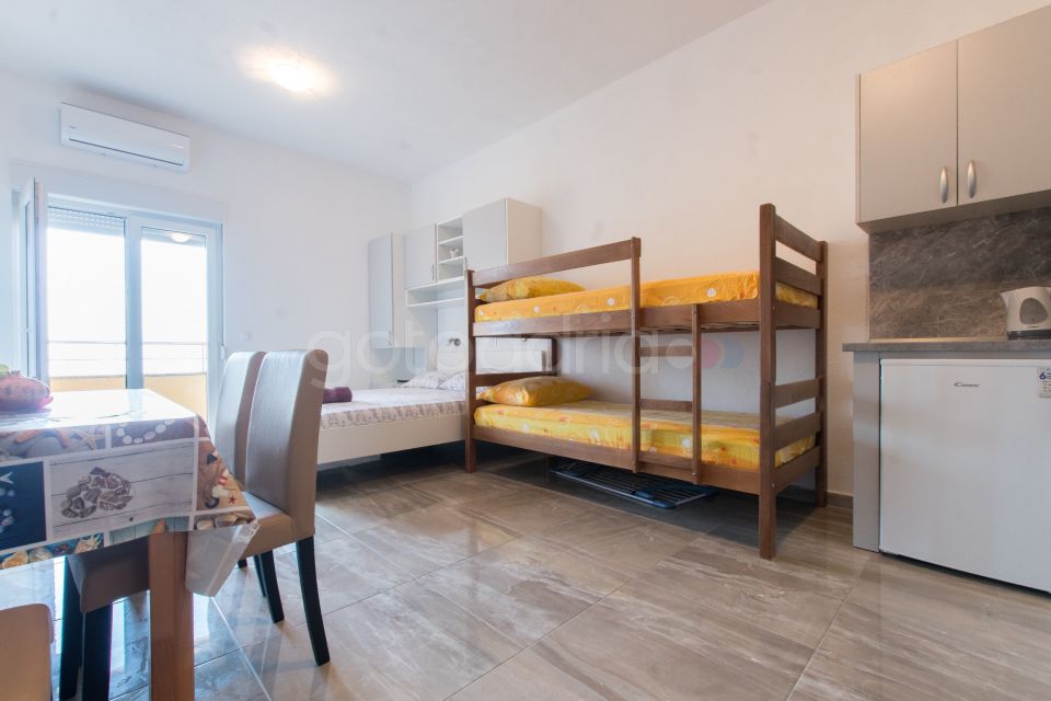 Apartman s pogledom Zoe VIII L