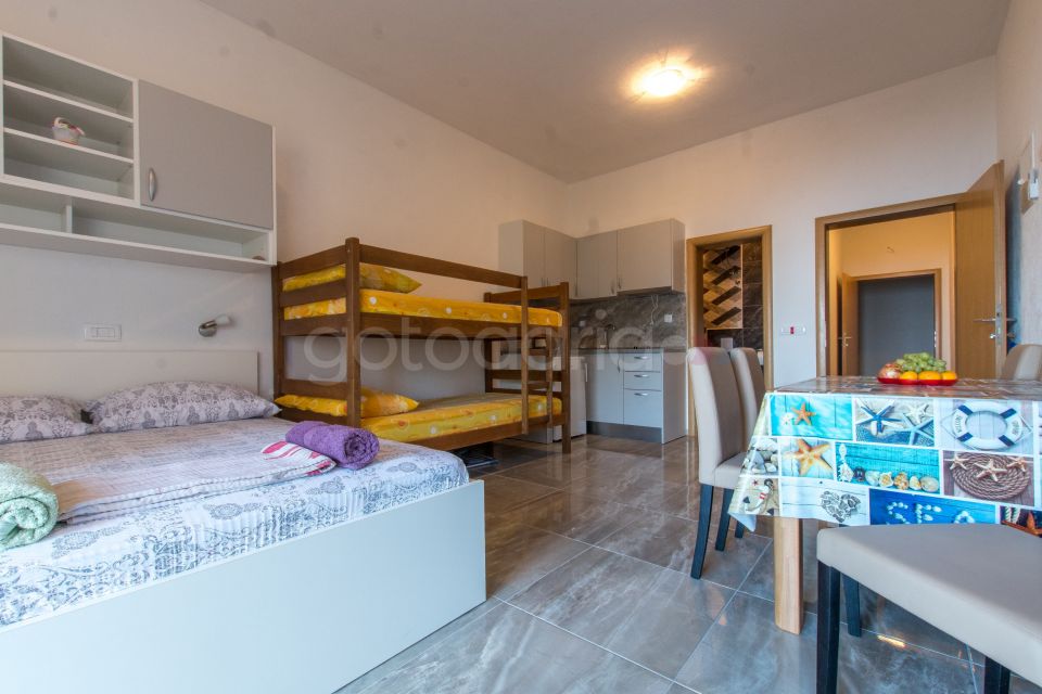 Zoe VIII L Sea View Apt 