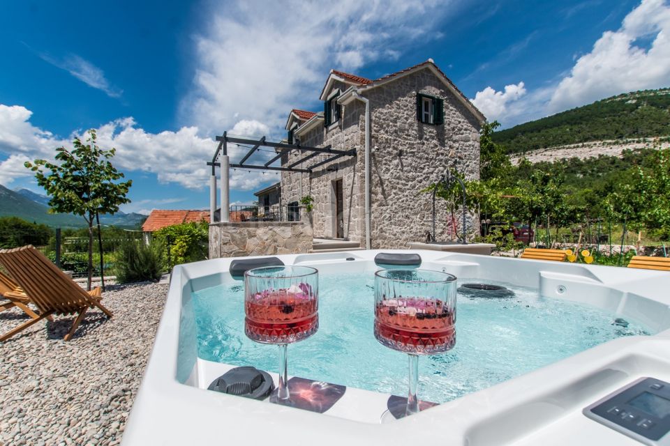 Villa Le Adria • Hot Tub • Free Beach Parking