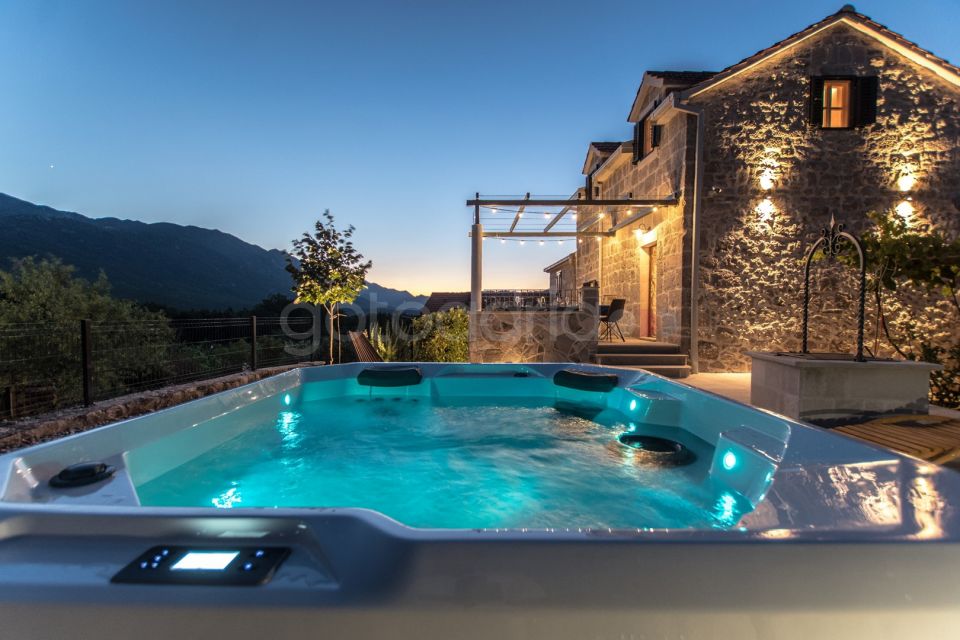 Villa Le Adria • Hot Tub • Free Beach Parking