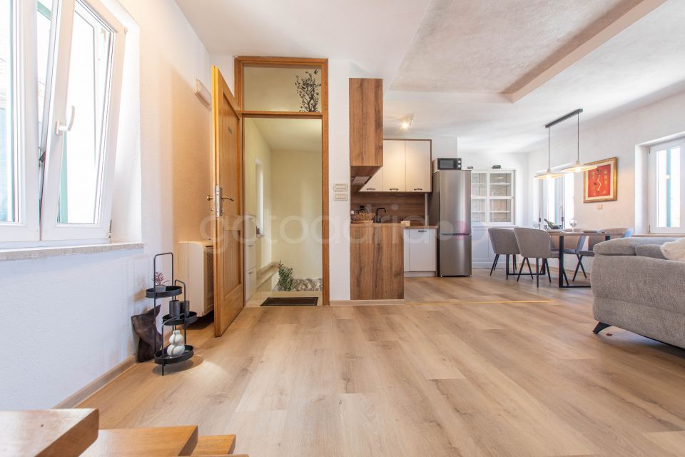 vLove Story Downtown apt