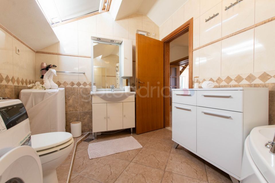 vLove Story Downtown apt