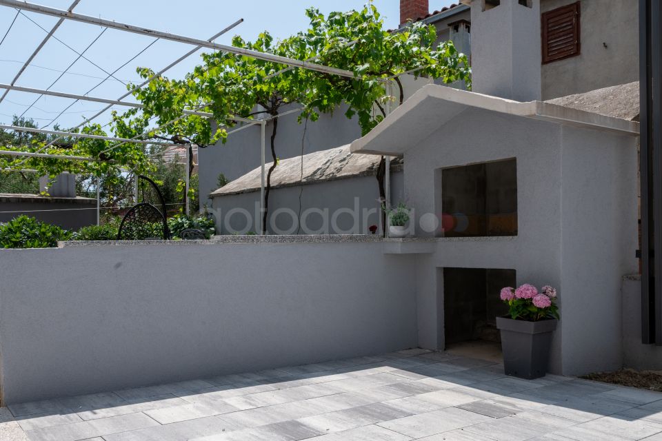 Apartments Maslina I