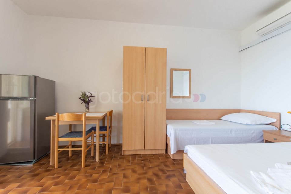 Seaside Apartment Ivo VI