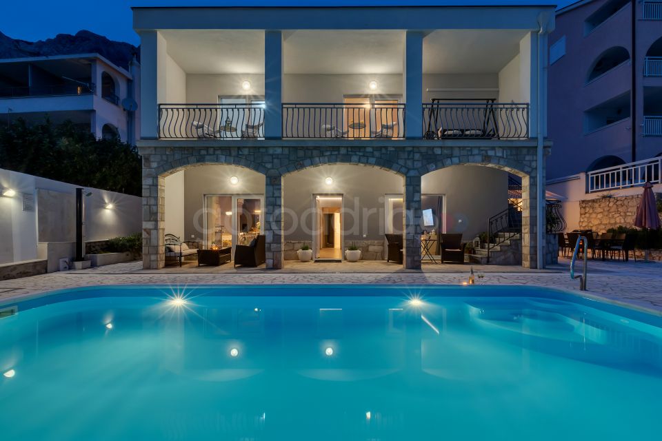 Villa Theos