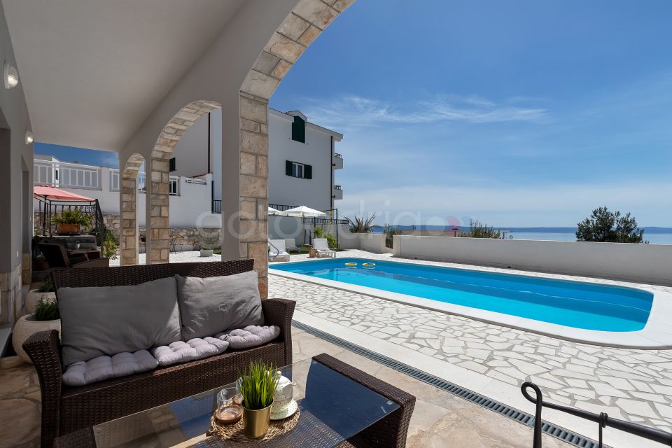 Villa Theos
