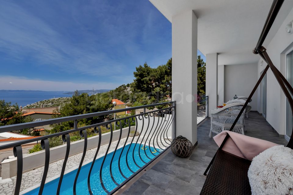 Villa Theos