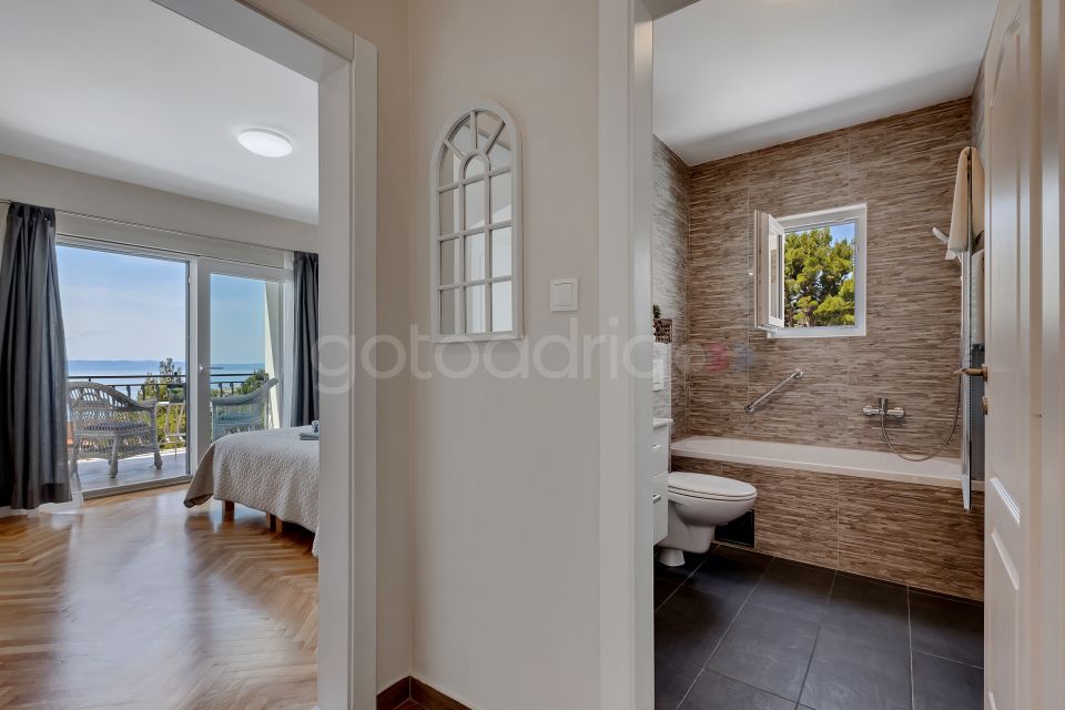 Villa Theos