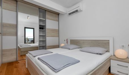 Luxury apartment Macola