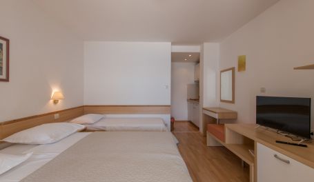 Ljubica III Studio 