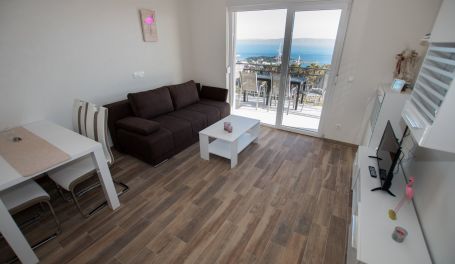 Apt s bazenom Matan VII