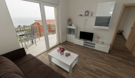 Apt s bazenom Matan VII
