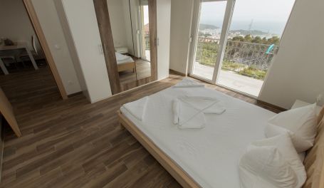 Apt s bazenom Matan VII