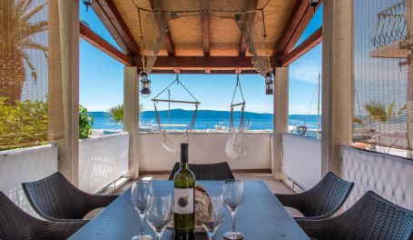 Apartman uz more Mirta 