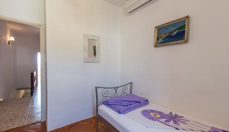 Apartman uz more Mirta 