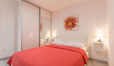 Seaview Apt Dammi V