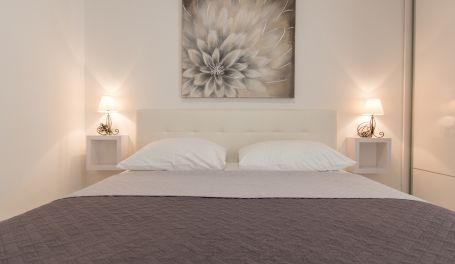 Seaview Apt Dammi V