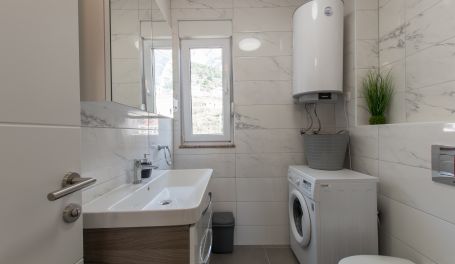 Seaview apt Dammi VIII