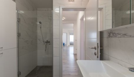 Seaview apt Dammi VIII