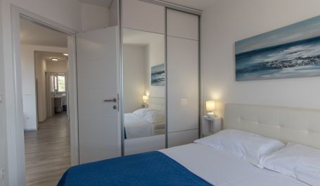 Seaview apt Dammi VIII