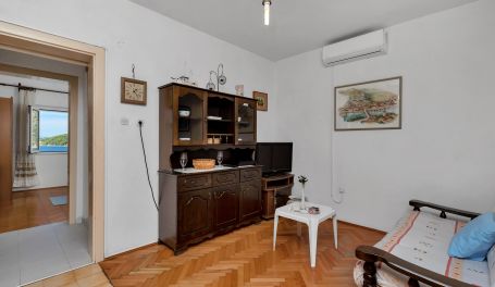 Apartman uz plazu Maria III 