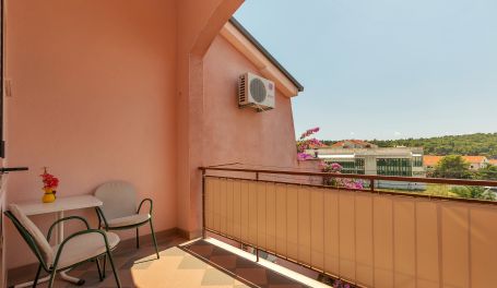 4Bedrooms•FreeParking•BigBalcony•Apt Bugenvilija