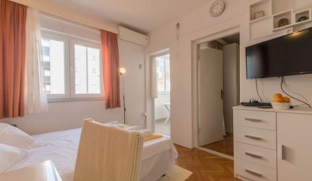 Apartman u mirnoj cetvrti Denny 