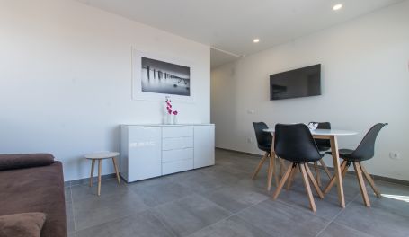 Apartman Leana VI 