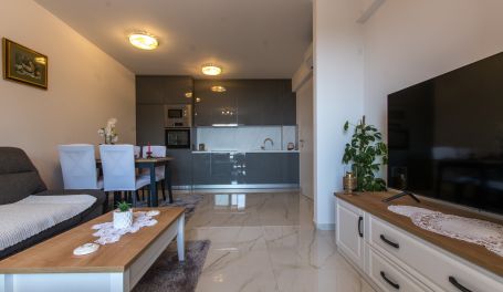 Apartman s pogledom Ljiljana 