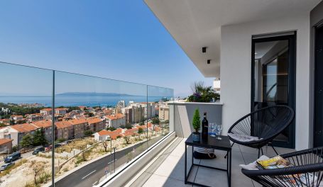 Apt Dzenan•Sea View•Free Parking